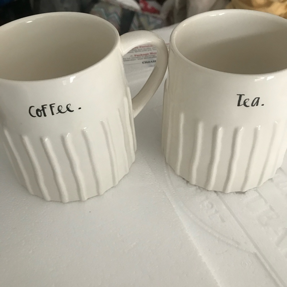 4 Rae Dunn Mugs